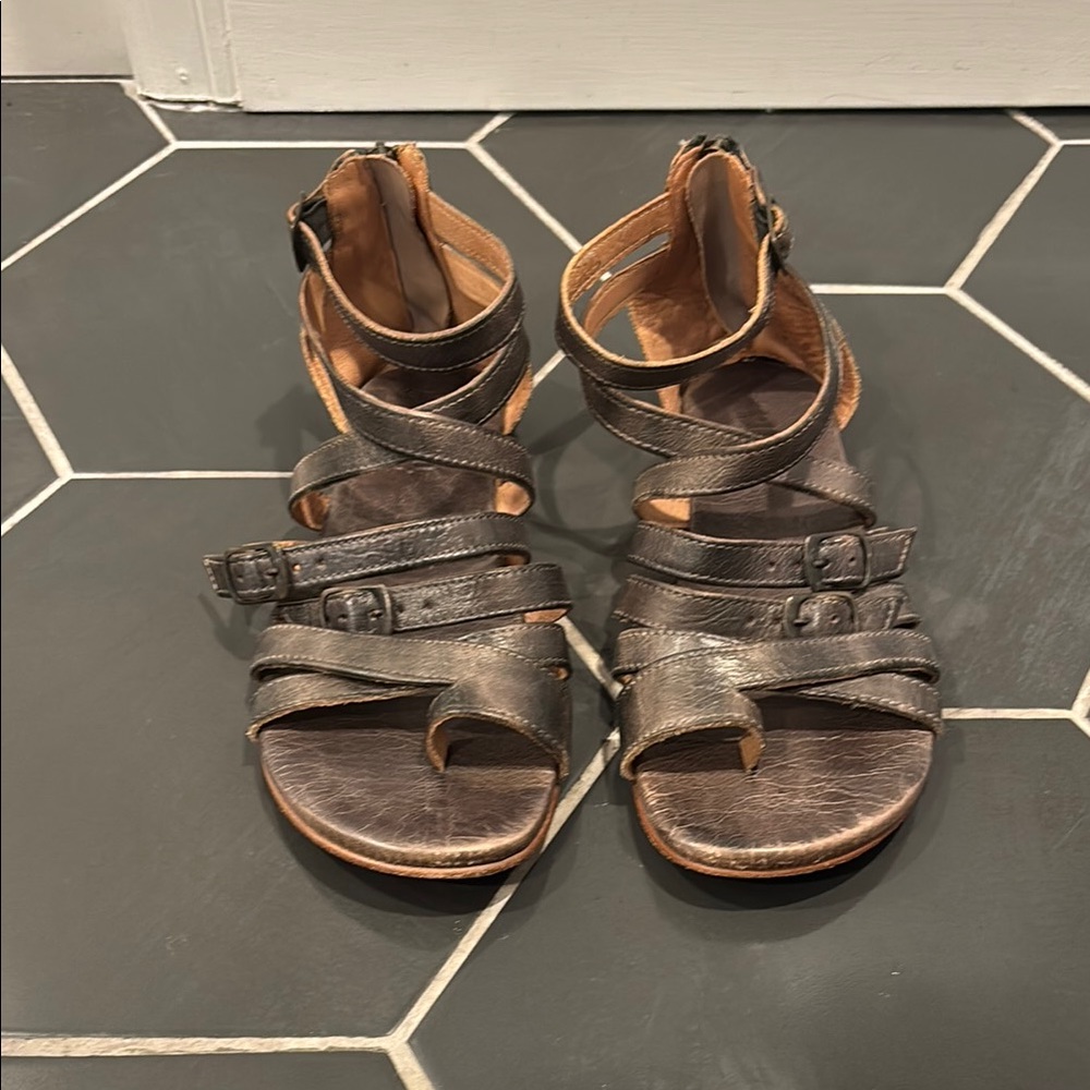 💥 Bed|Stü Miya Sandals - Size 9.5 - Pewter/Graphite Distressed 💥